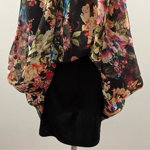 Betsey Johnson Floral Chiffon Halter Swing Dress Flowy Colorful Black Size 2 - Picture 7 of 11